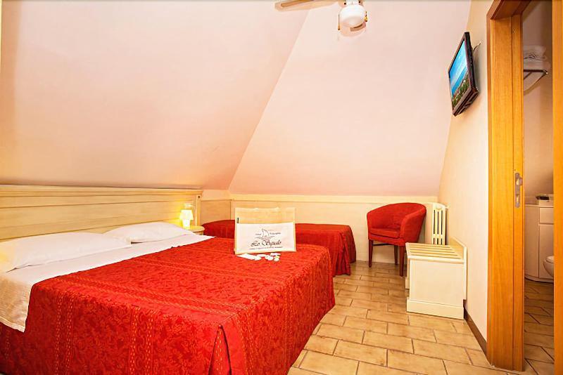 Hotel Lo Squalo 그로타마레 외부 사진