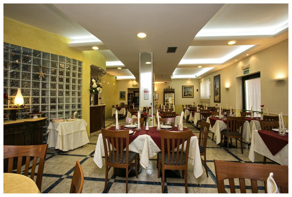 Hotel Lo Squalo 그로타마레 외부 사진