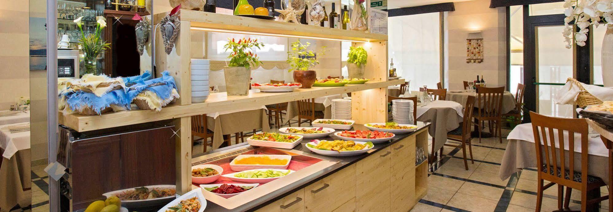 Hotel Lo Squalo 그로타마레 외부 사진